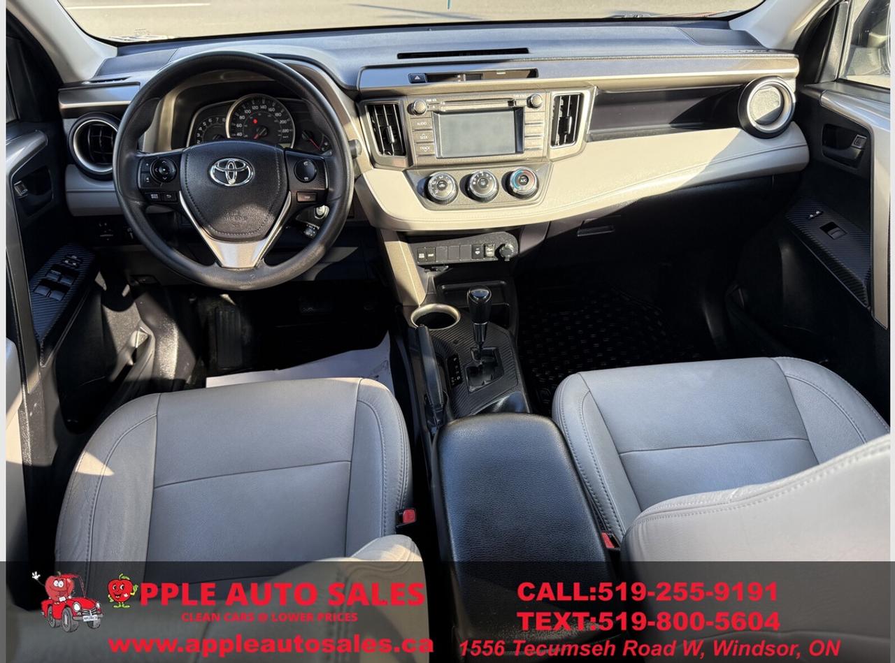 2013 Toyota RAV4 LE Photo