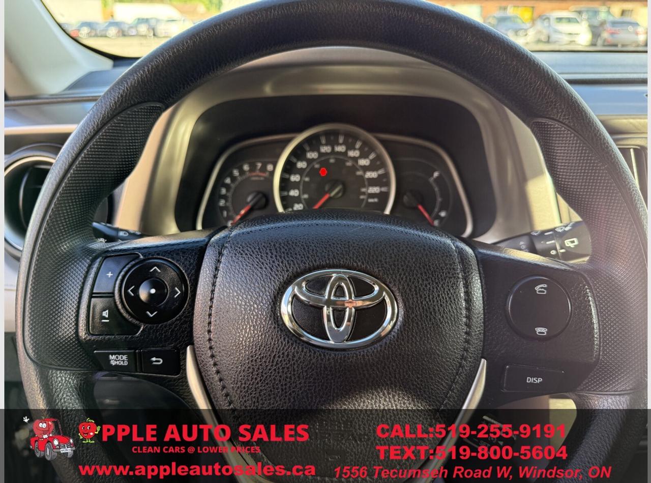 2013 Toyota RAV4 LE Photo