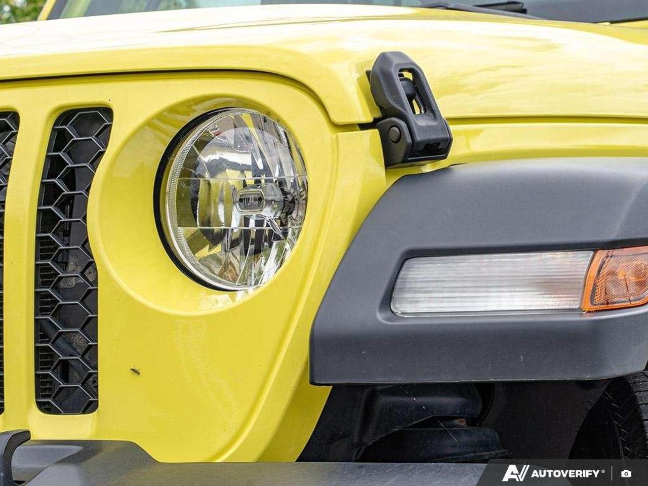 2023 Jeep Gladiator 1 Owner 0 Accidents   Clean Local Trade Photo