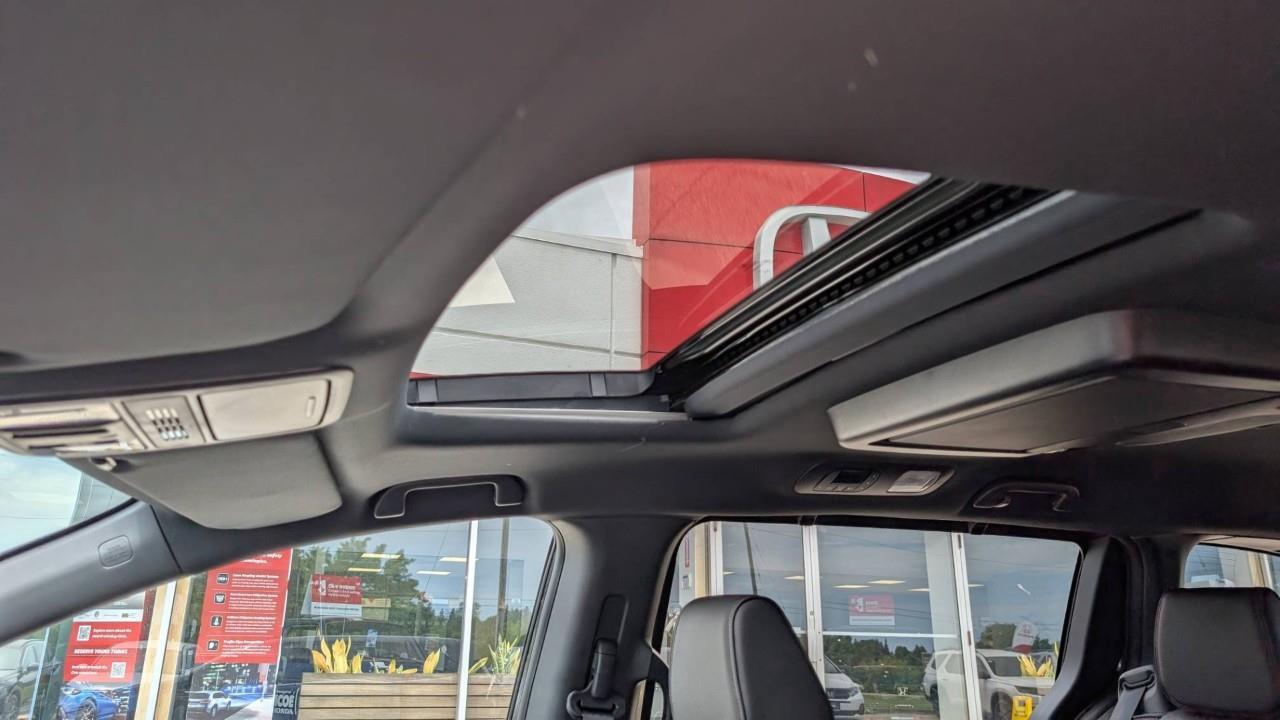 2026 Honda Odyssey Black Edition Passenger Van Photo