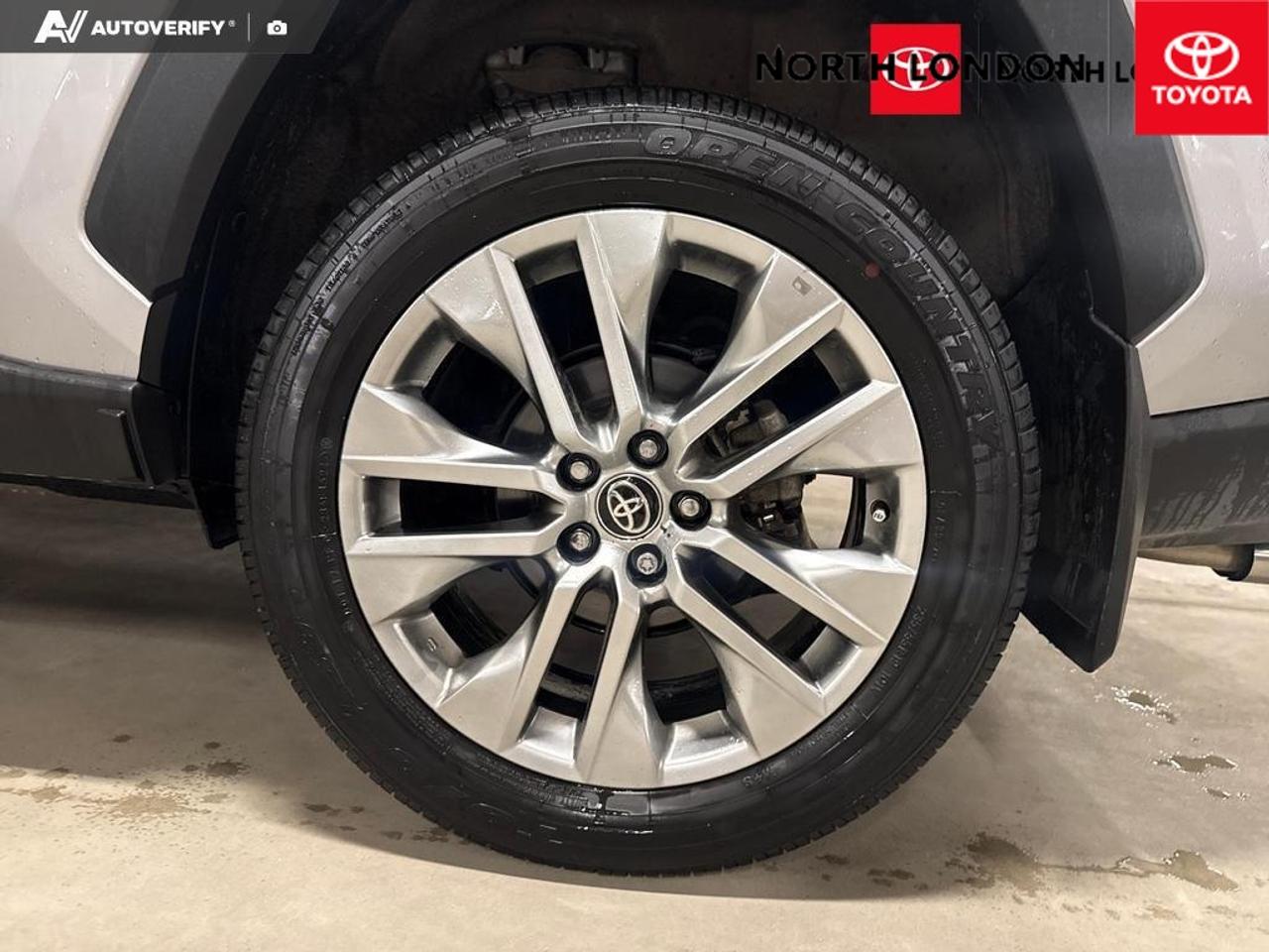2025 Toyota RAV4 XLE 4dr All-wheel Drive Photo