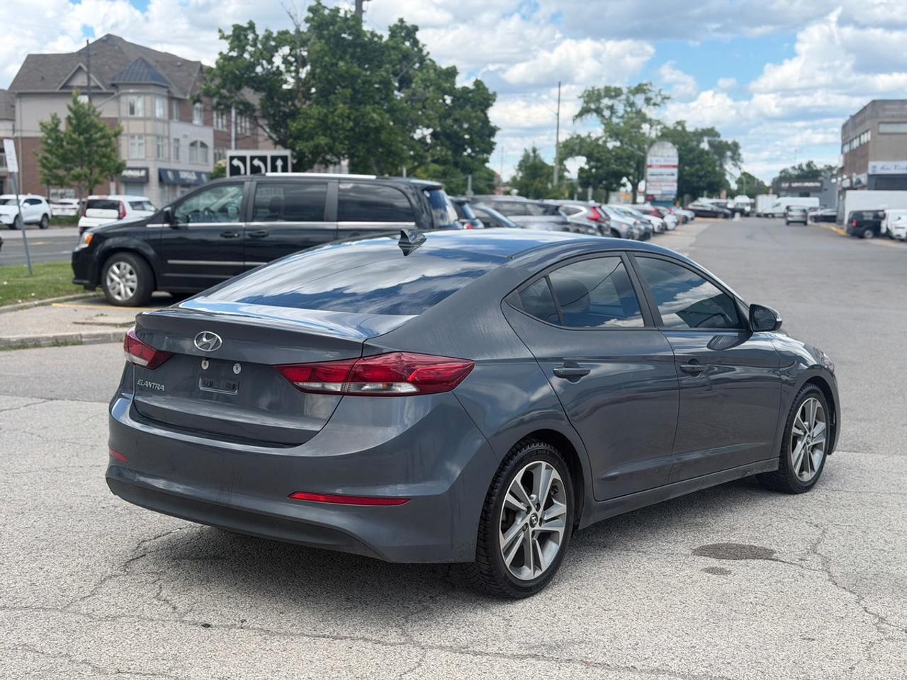 2017 Hyundai Elantra Limited Photo