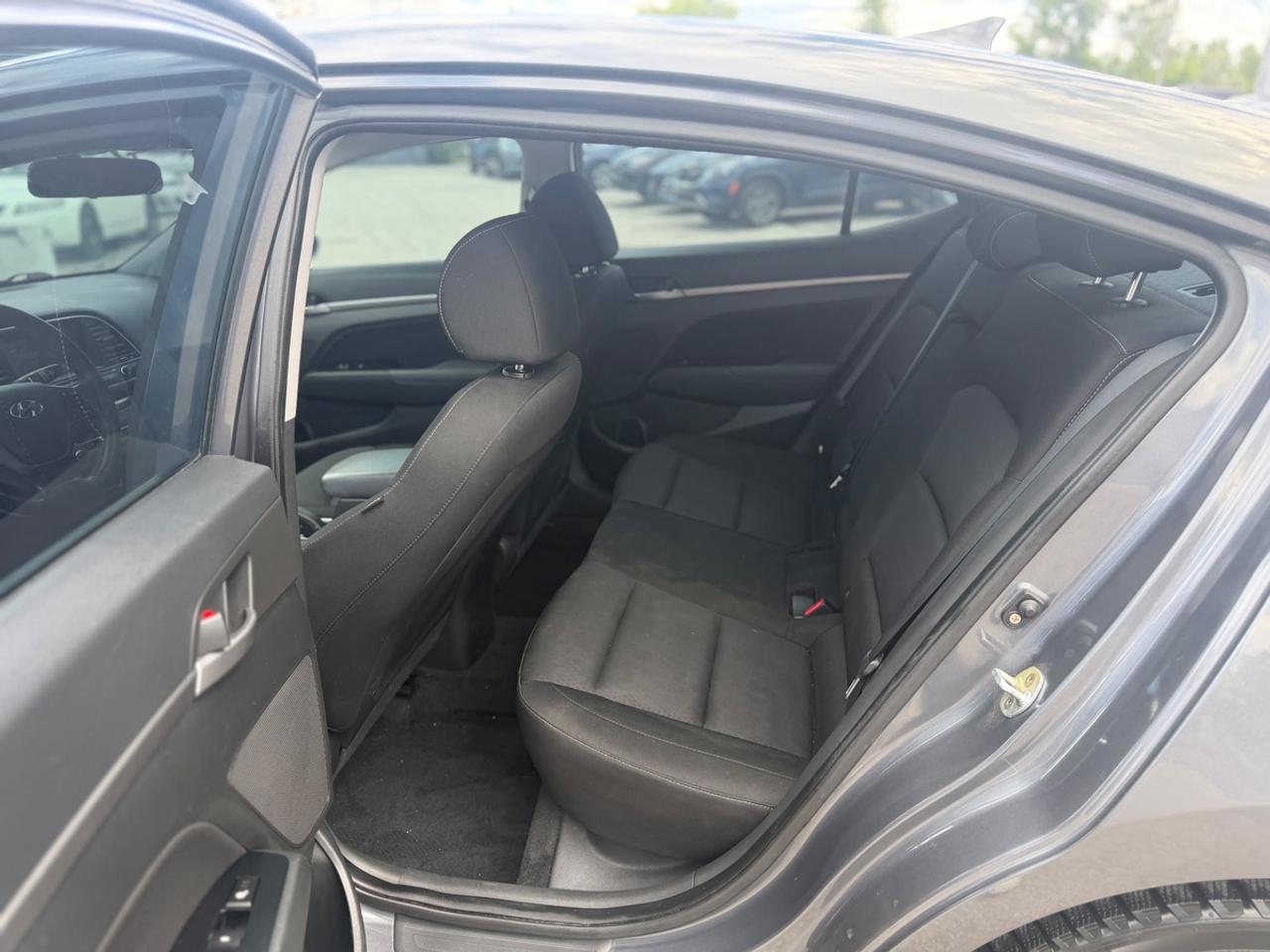 2017 Hyundai Elantra Limited Photo