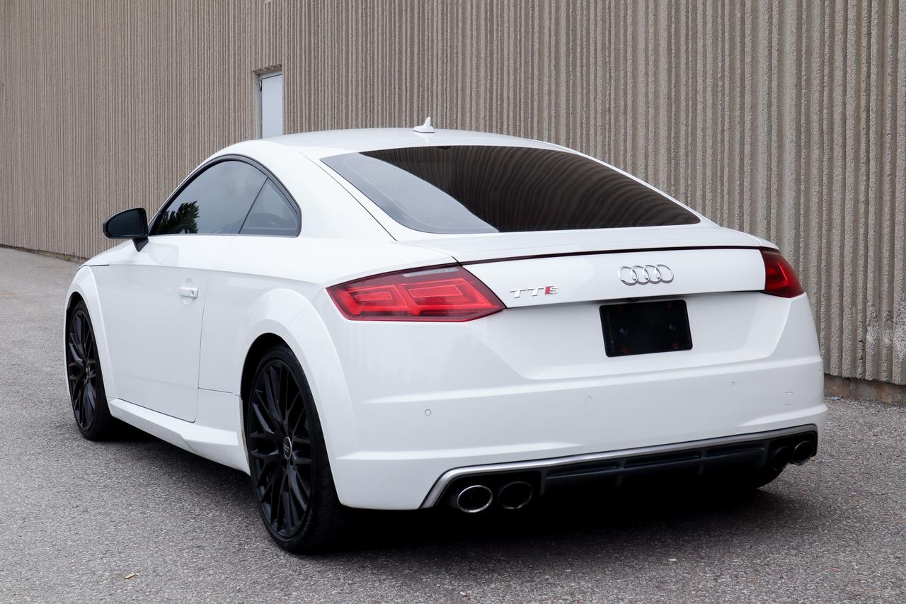 2017 Audi TTS  Photo