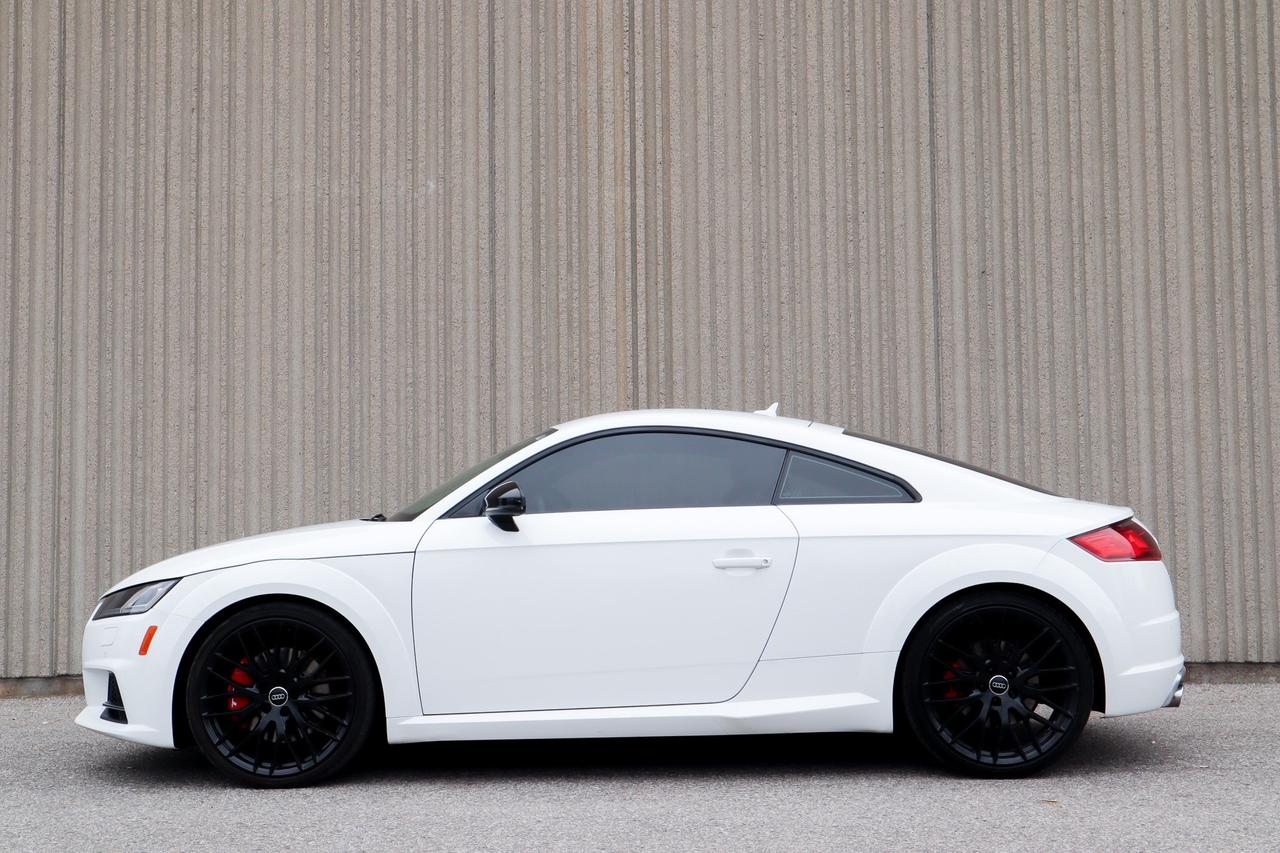 2017 Audi TTS  Photo