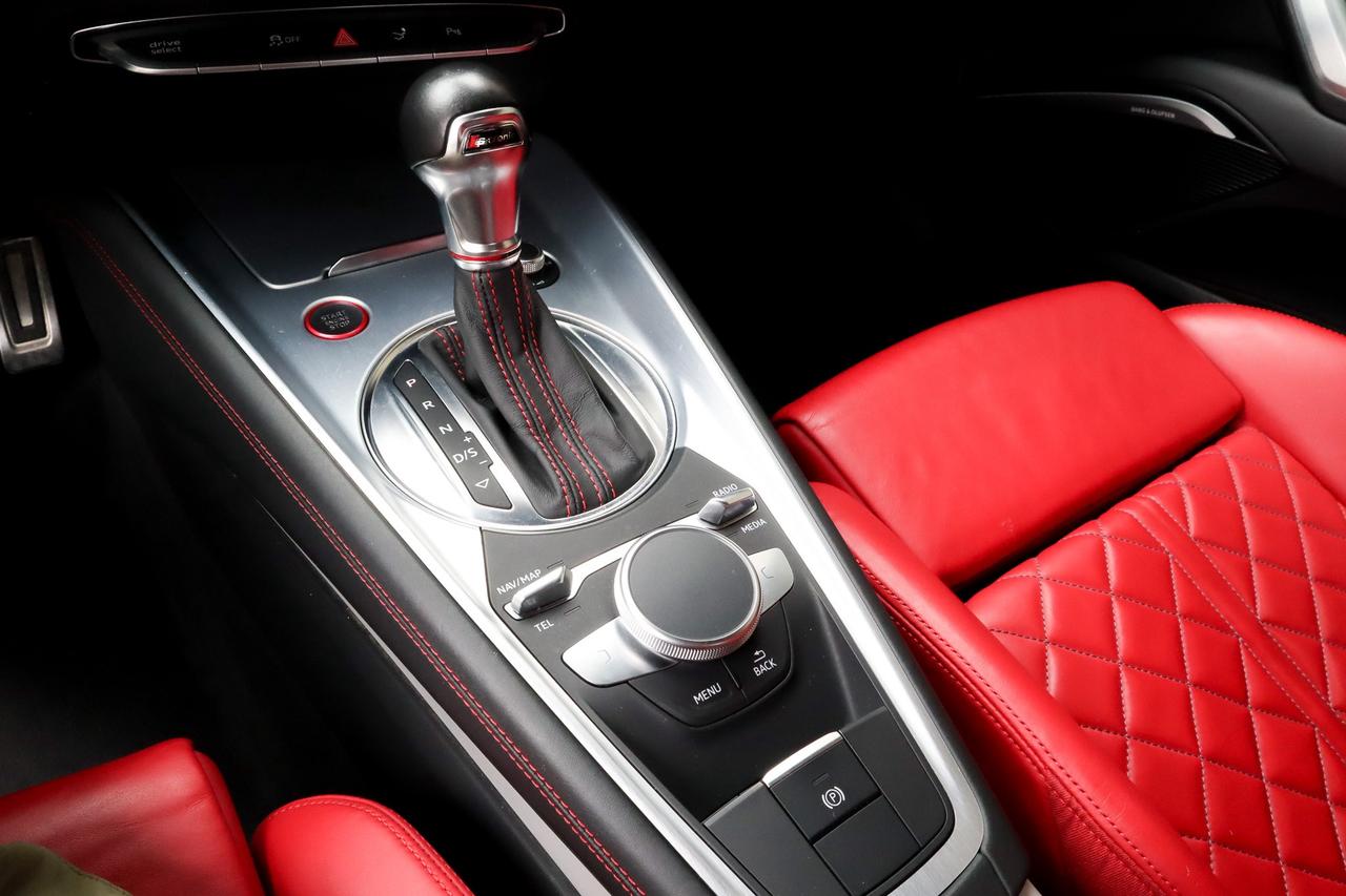 2017 Audi TTS  Photo