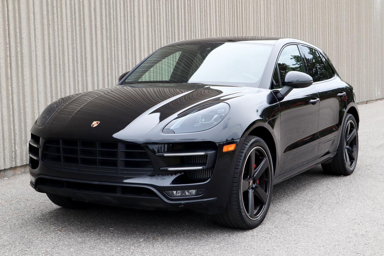 2017 Porsche Macan  Photo
