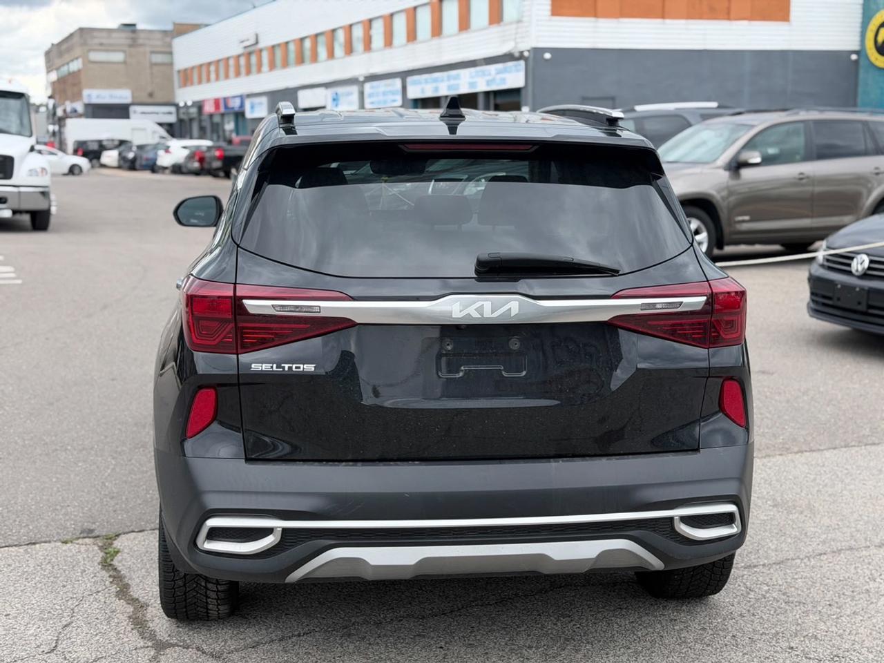 2023 Kia Seltos SX Photo
