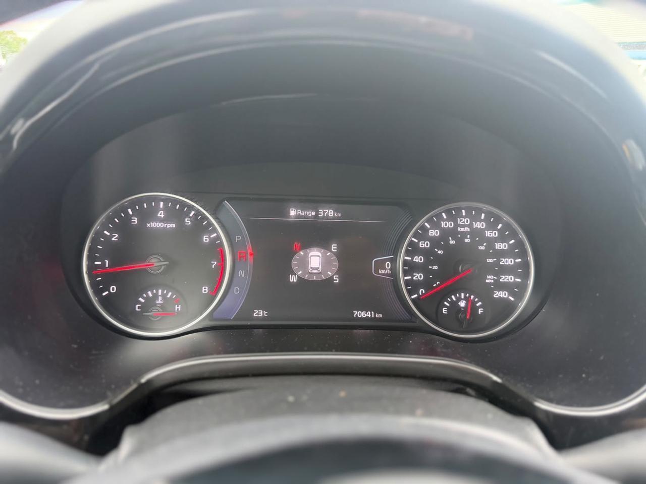 2023 Kia Seltos SX Photo