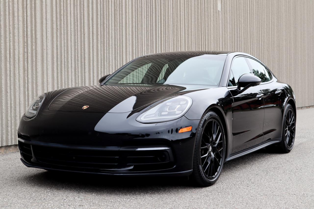 2018 Porsche Panamera  Photo