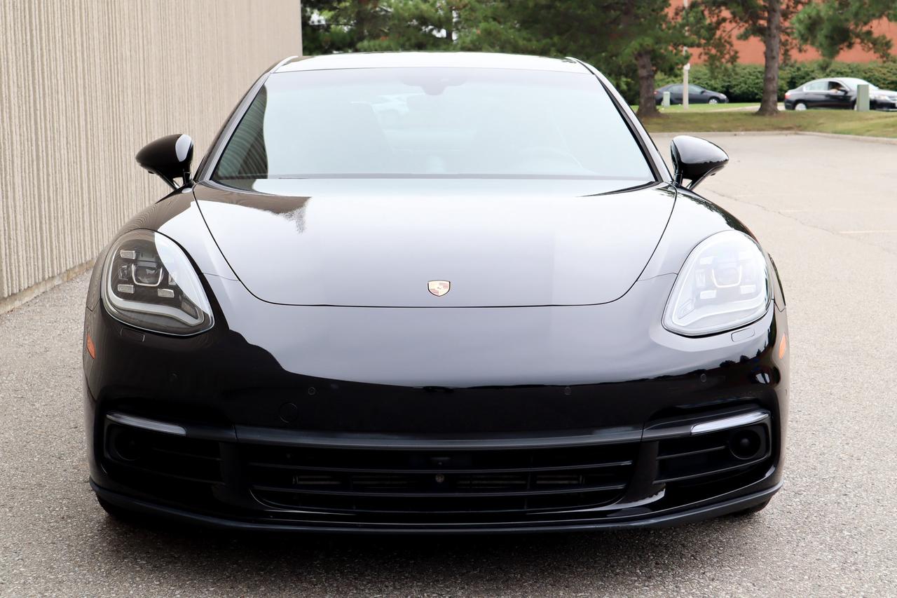 2018 Porsche Panamera  Photo