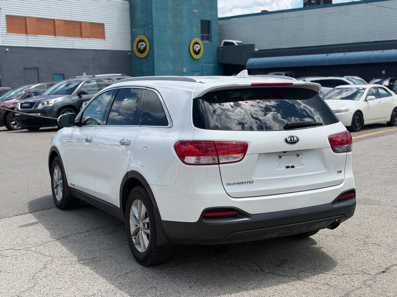 2018 Kia Sorento LX Photo