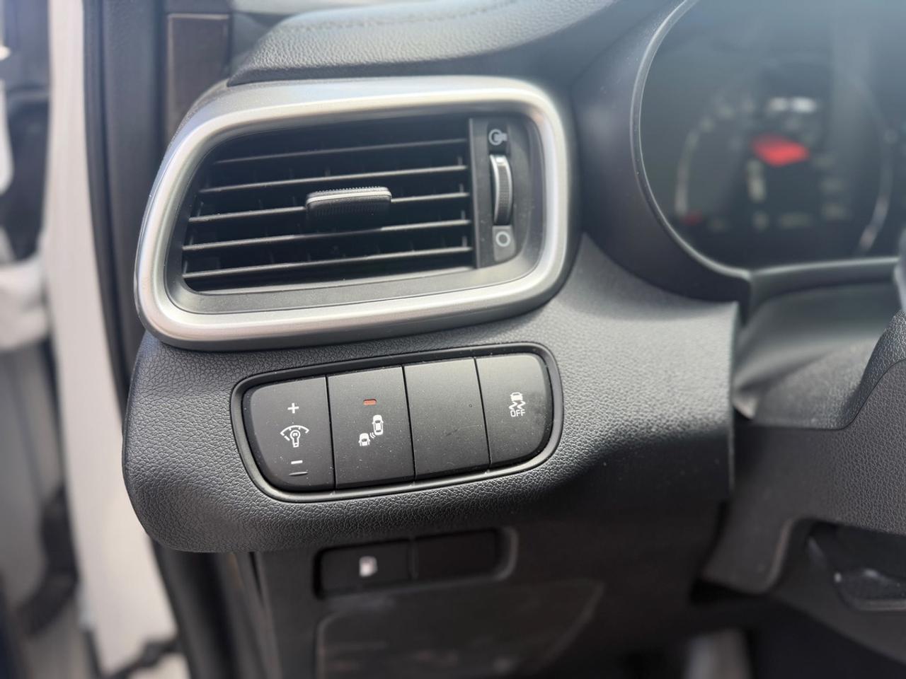 2018 Kia Sorento LX Photo