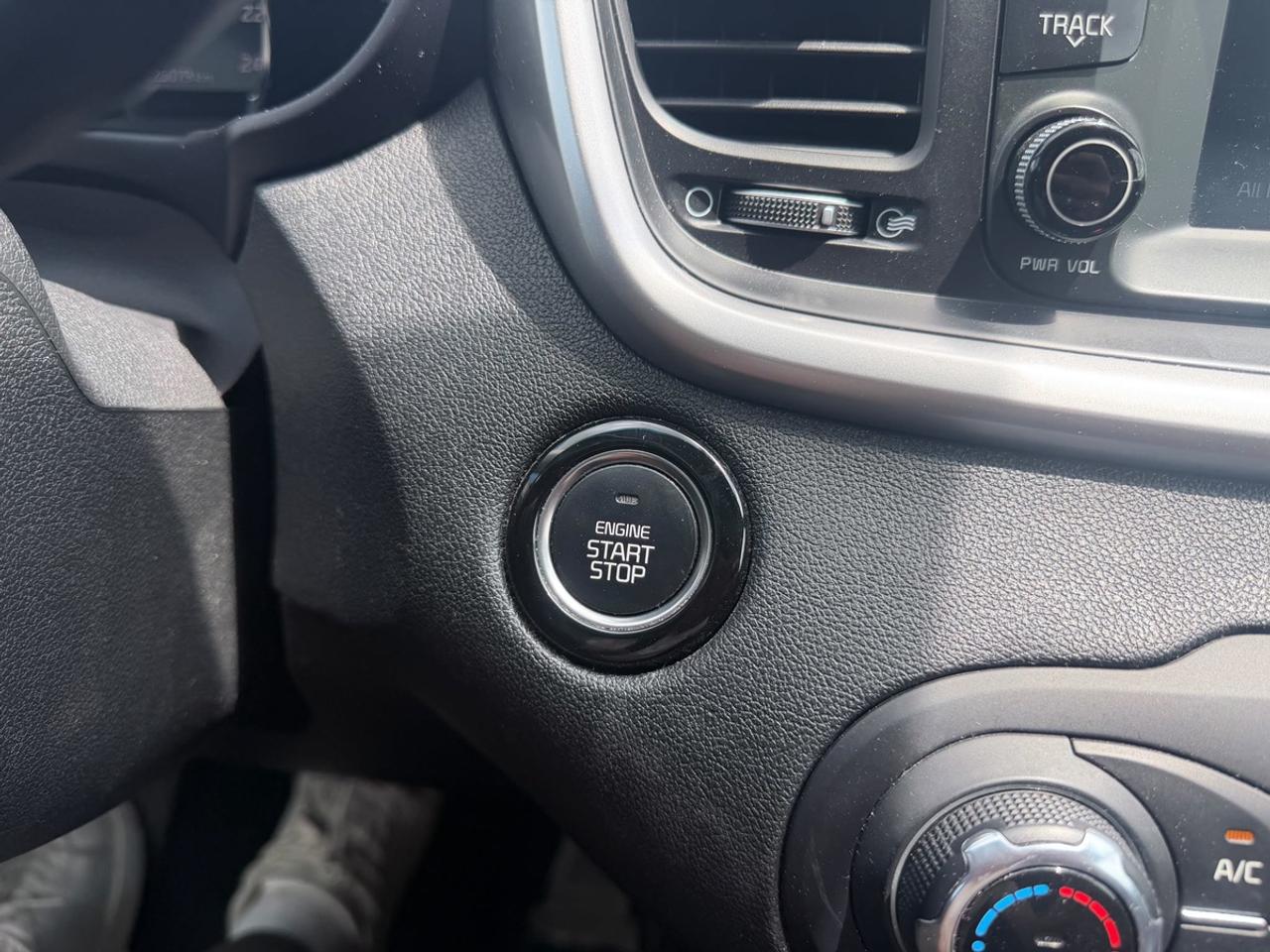 2018 Kia Sorento LX Photo