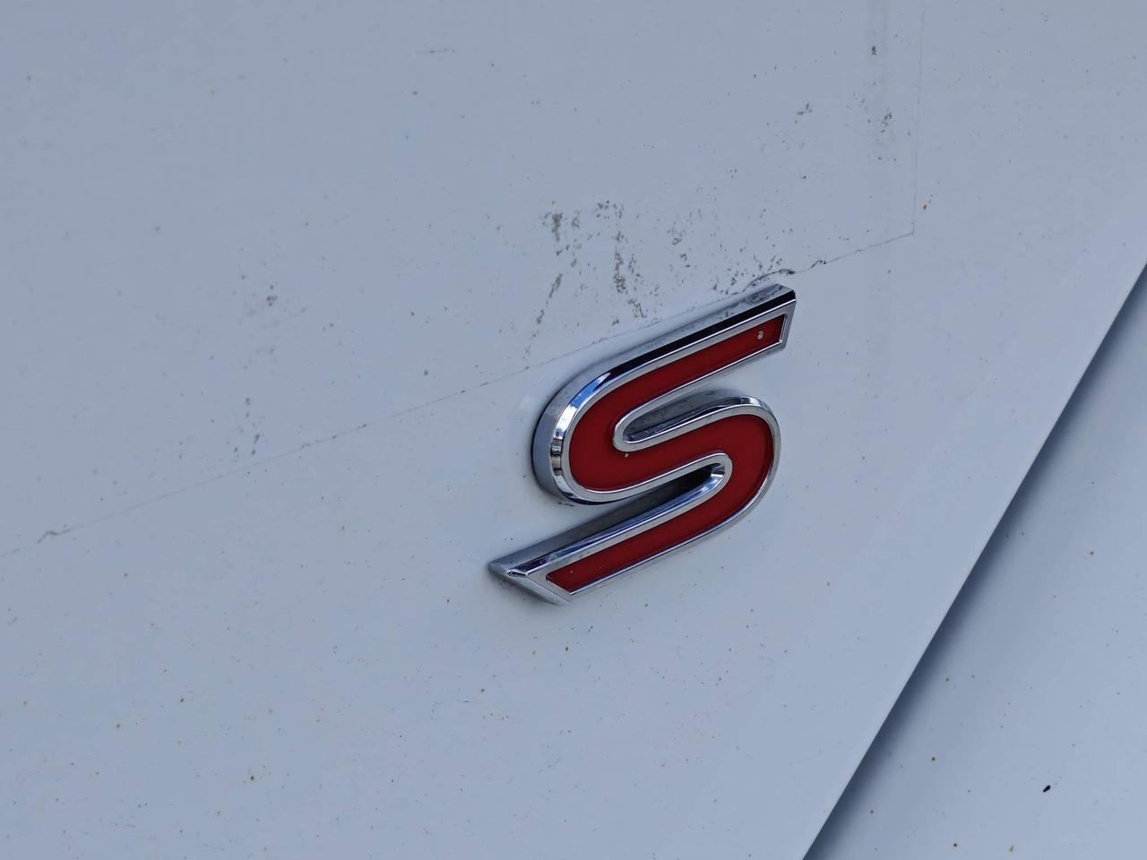 2015 Toyota Corolla S (CVT) 4dr Sedan Photo