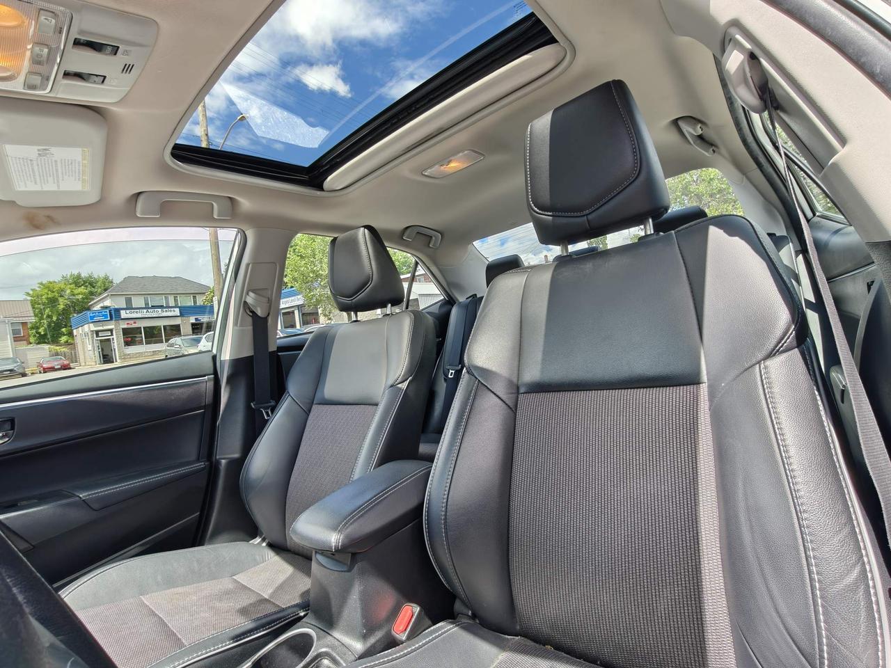 2015 Toyota Corolla S (CVT) 4dr Sedan Photo4