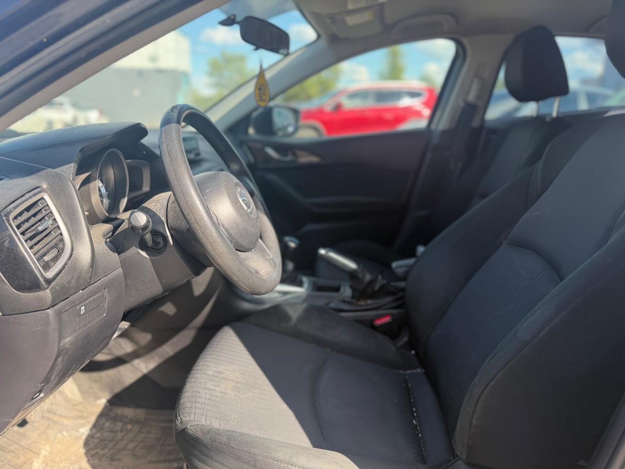 2015 Mazda MAZDA3 I Sport Photo