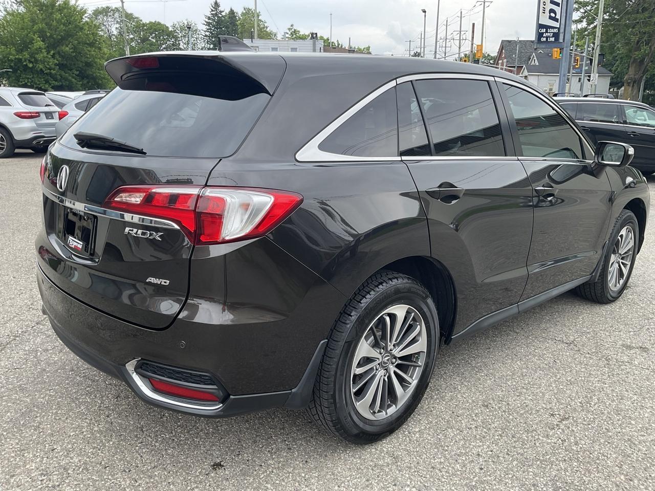 2018 Acura RDX Elite Pkg - LEATHER! NAV! BACK-UP CAM! BSM! COOLED Photo