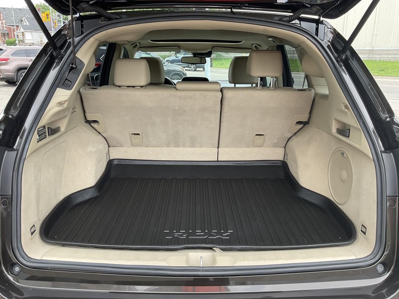 2018 Acura RDX Elite Pkg - LEATHER! NAV! BACK-UP CAM! BSM! COOLED Photo