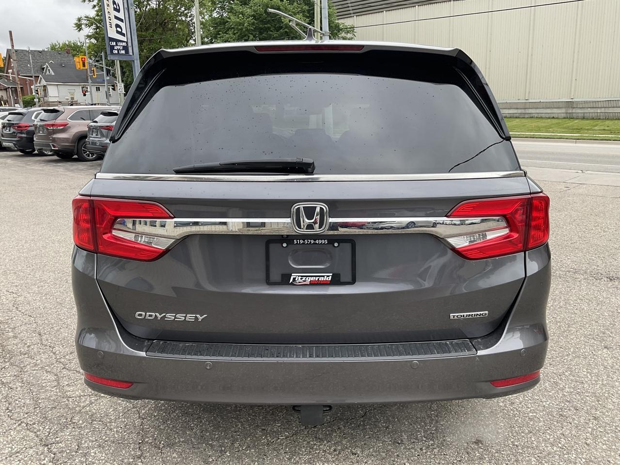 2019 Honda Odyssey Touring - LTHR! NAV! BACK-UP CAM! BSM! 8 PASS! Photo