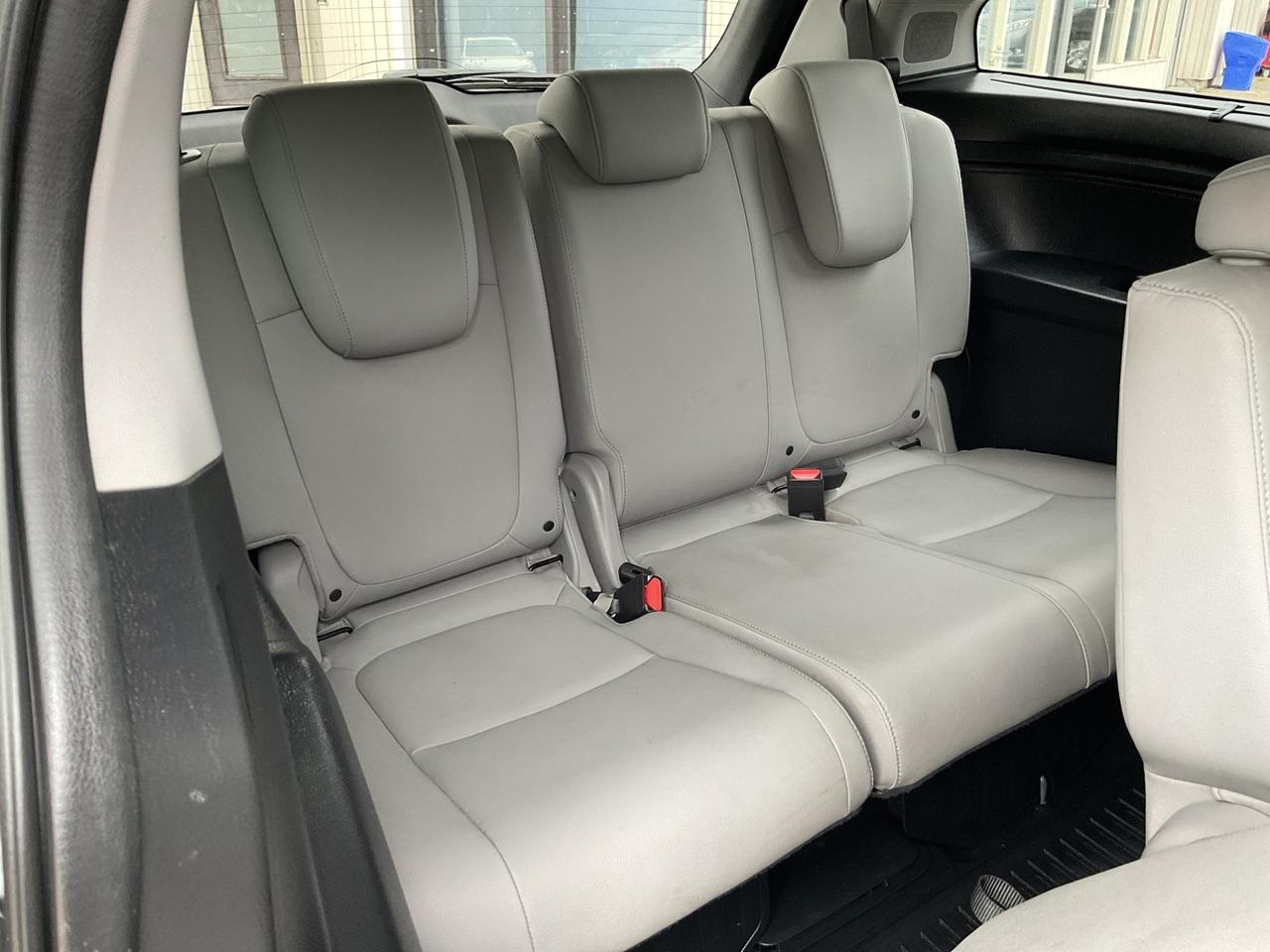 2019 Honda Odyssey Touring - LTHR! NAV! BACK-UP CAM! BSM! 8 PASS! Photo