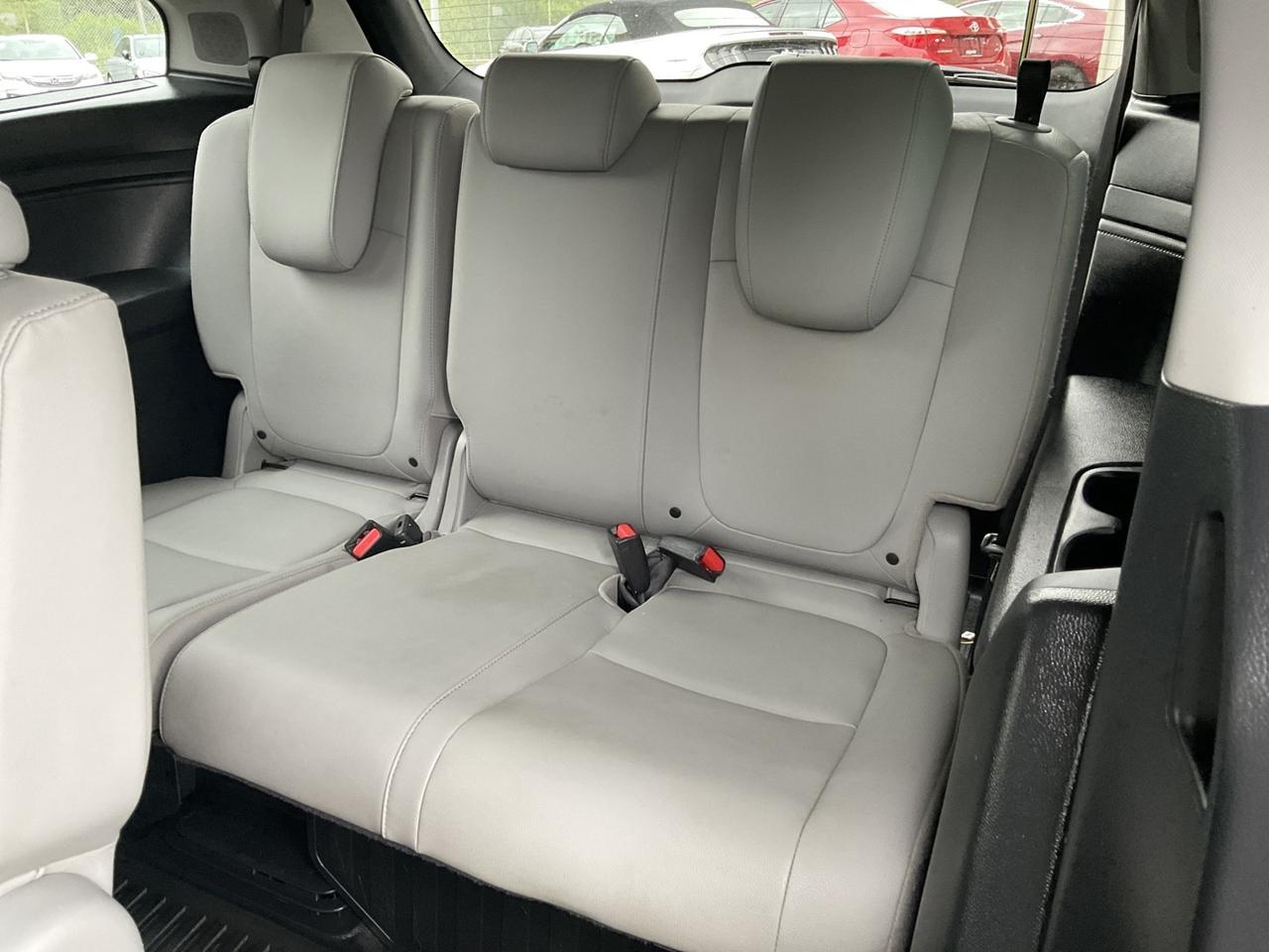 2019 Honda Odyssey Touring - LTHR! NAV! BACK-UP CAM! BSM! 8 PASS! Photo
