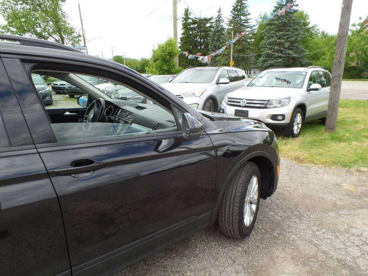 2018 Volkswagen Tiguan Trendline Photo