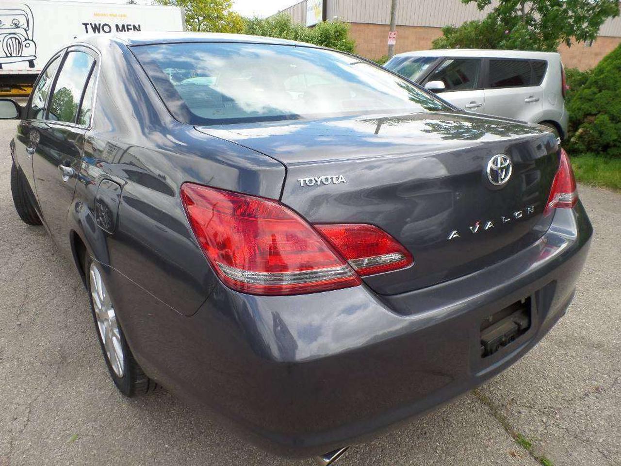 2008 Toyota Avalon XLS Photo