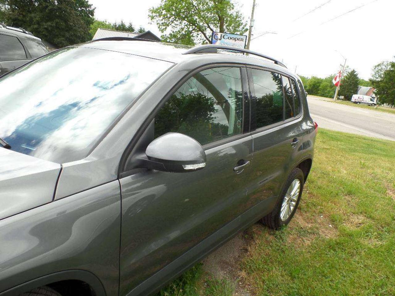 2016 Volkswagen Tiguan COMFORTLINE Photo3