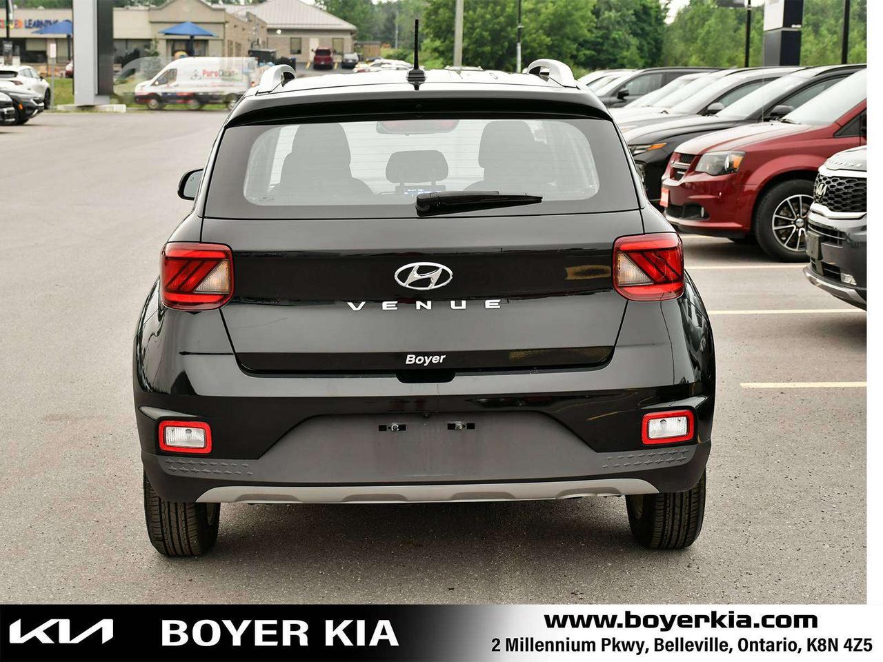 2024 Hyundai Venue PREFERRED Photo