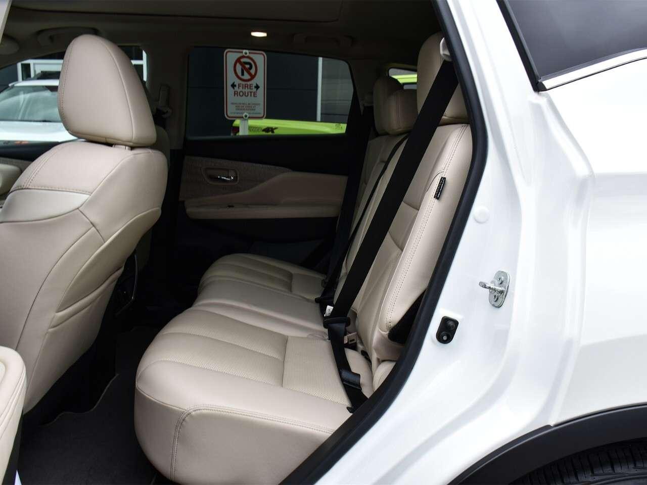 2021 Nissan Murano WHITE ON TAN LEATHER, BOSE AUDIO, APPLE CARPLAY Photo