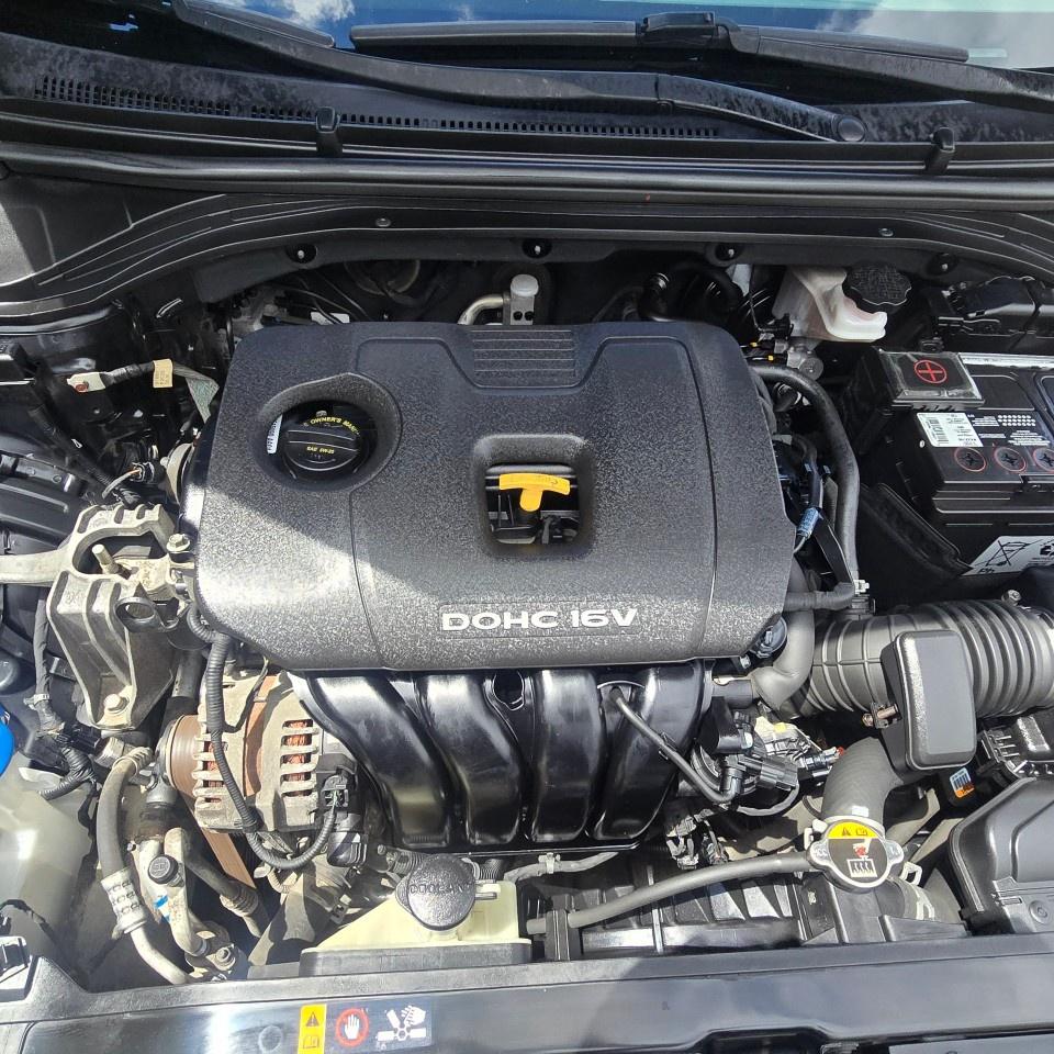 2017 Hyundai Elantra 4DR SDN AUTO GL Photo