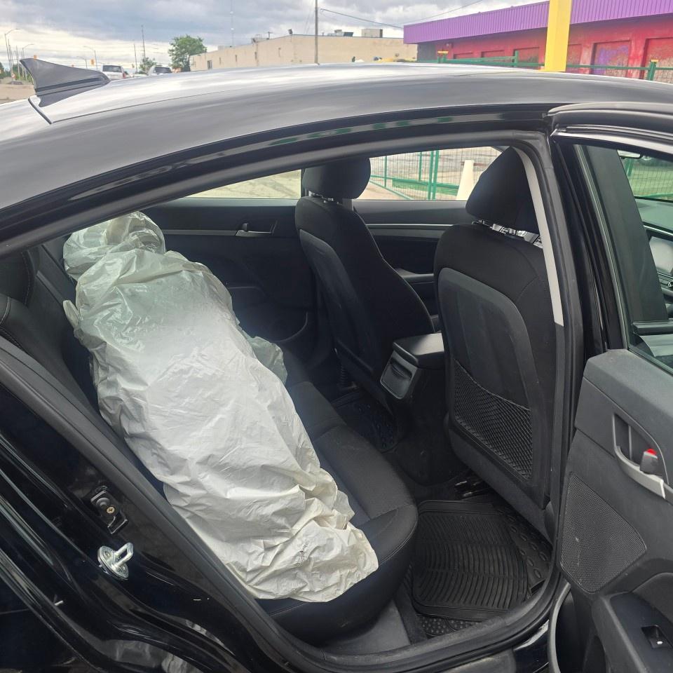 2017 Hyundai Elantra 4DR SDN AUTO GL Photo