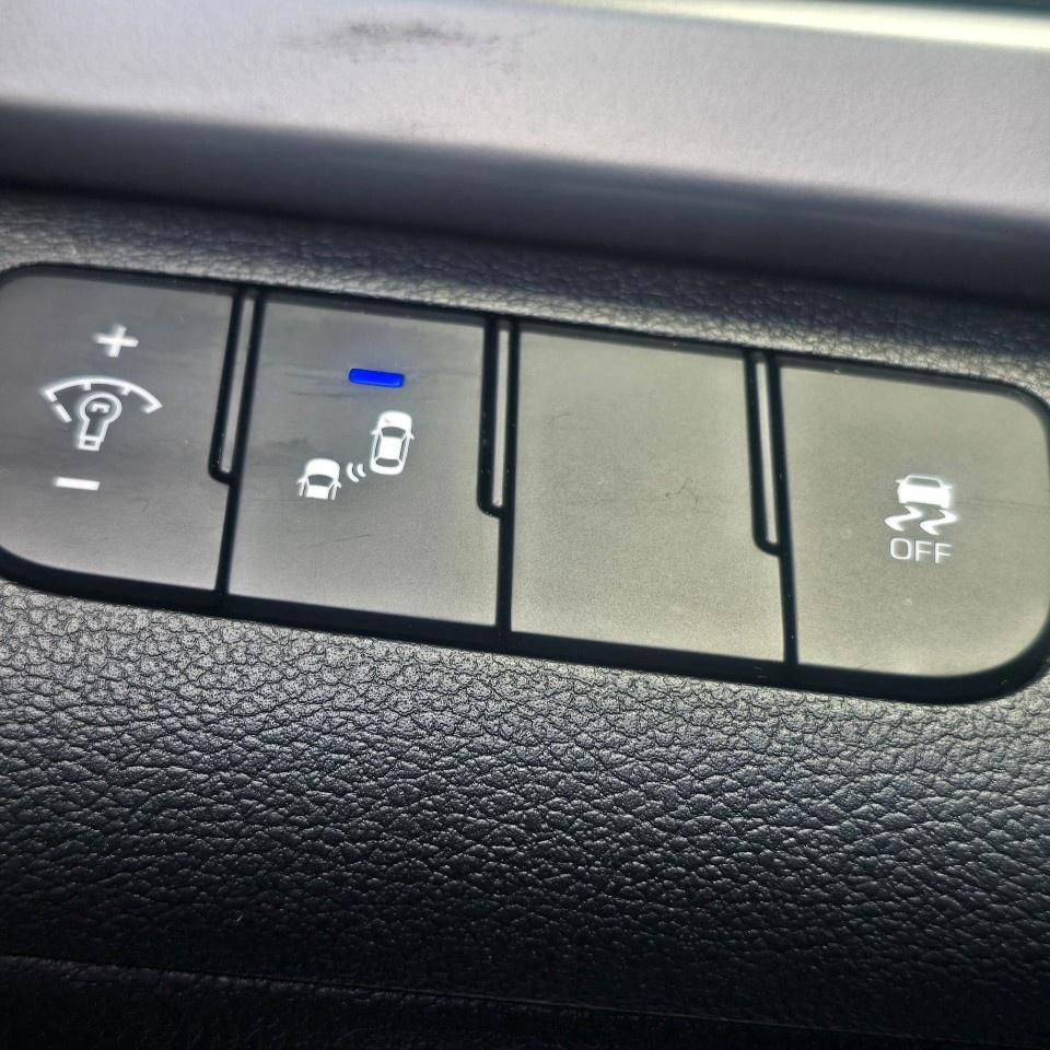 2017 Hyundai Elantra 4DR SDN AUTO GL Photo