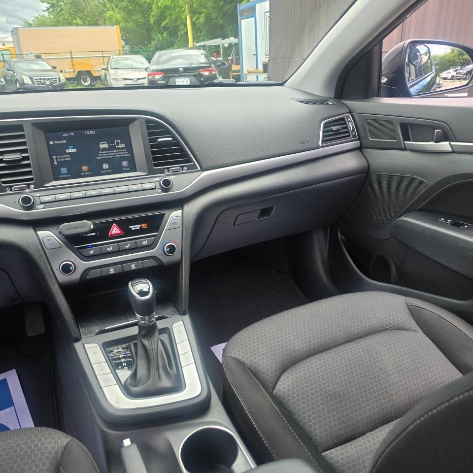 2017 Hyundai Elantra 4DR SDN AUTO GL Photo