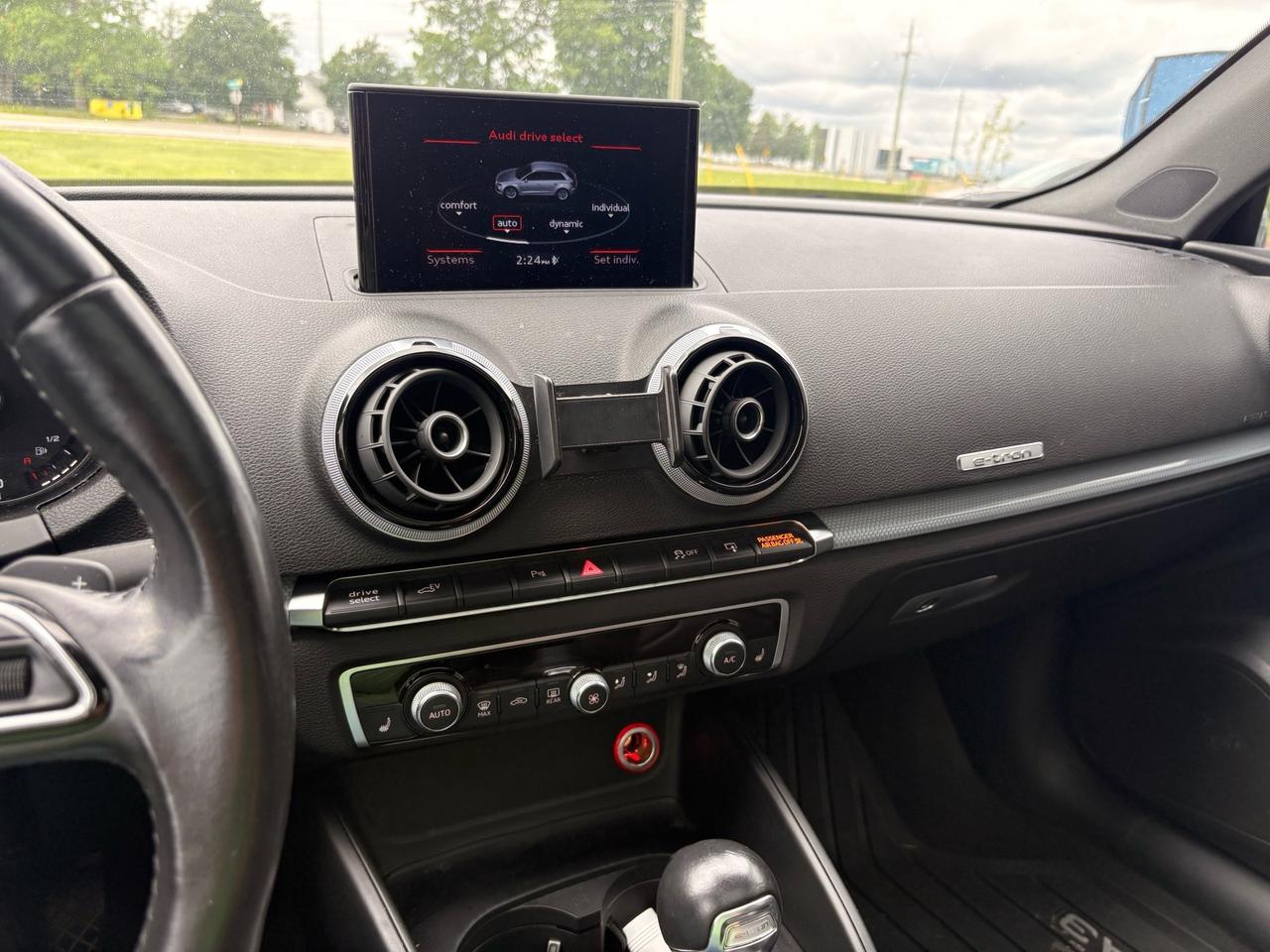2016 Audi A3 e-tron 4DR Hybrid Plug-in Photo