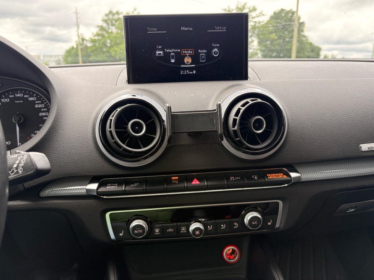 2016 Audi A3 e-tron 4DR Hybrid Plug-in Photo