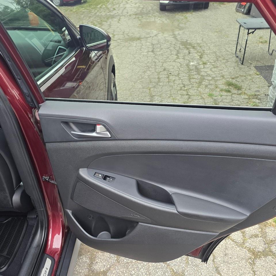 2017 Hyundai Tucson AWD 4DR 1.6L LIMITED Photo