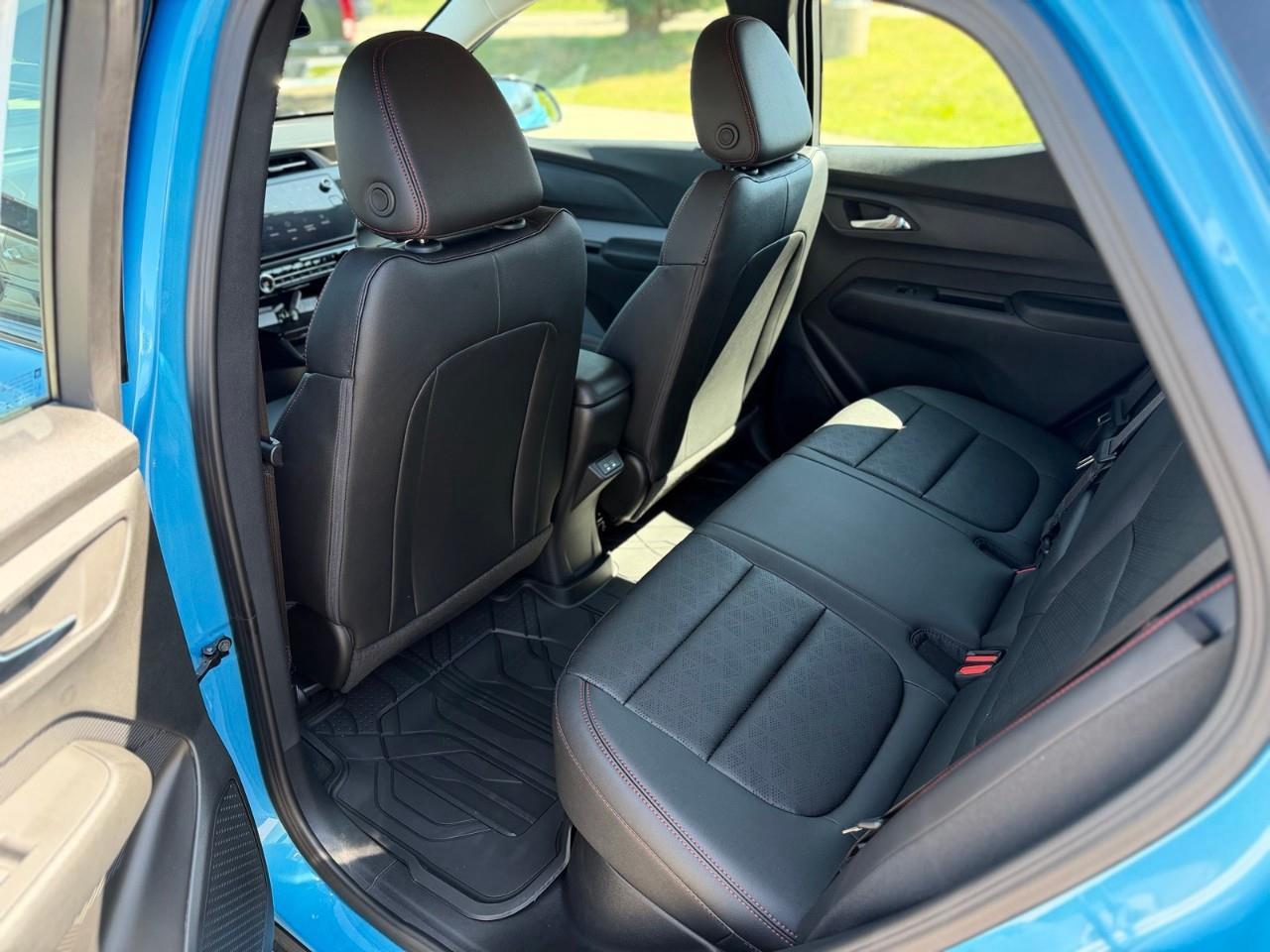 2027 Chevrolet Bolt RS 4dr Photo