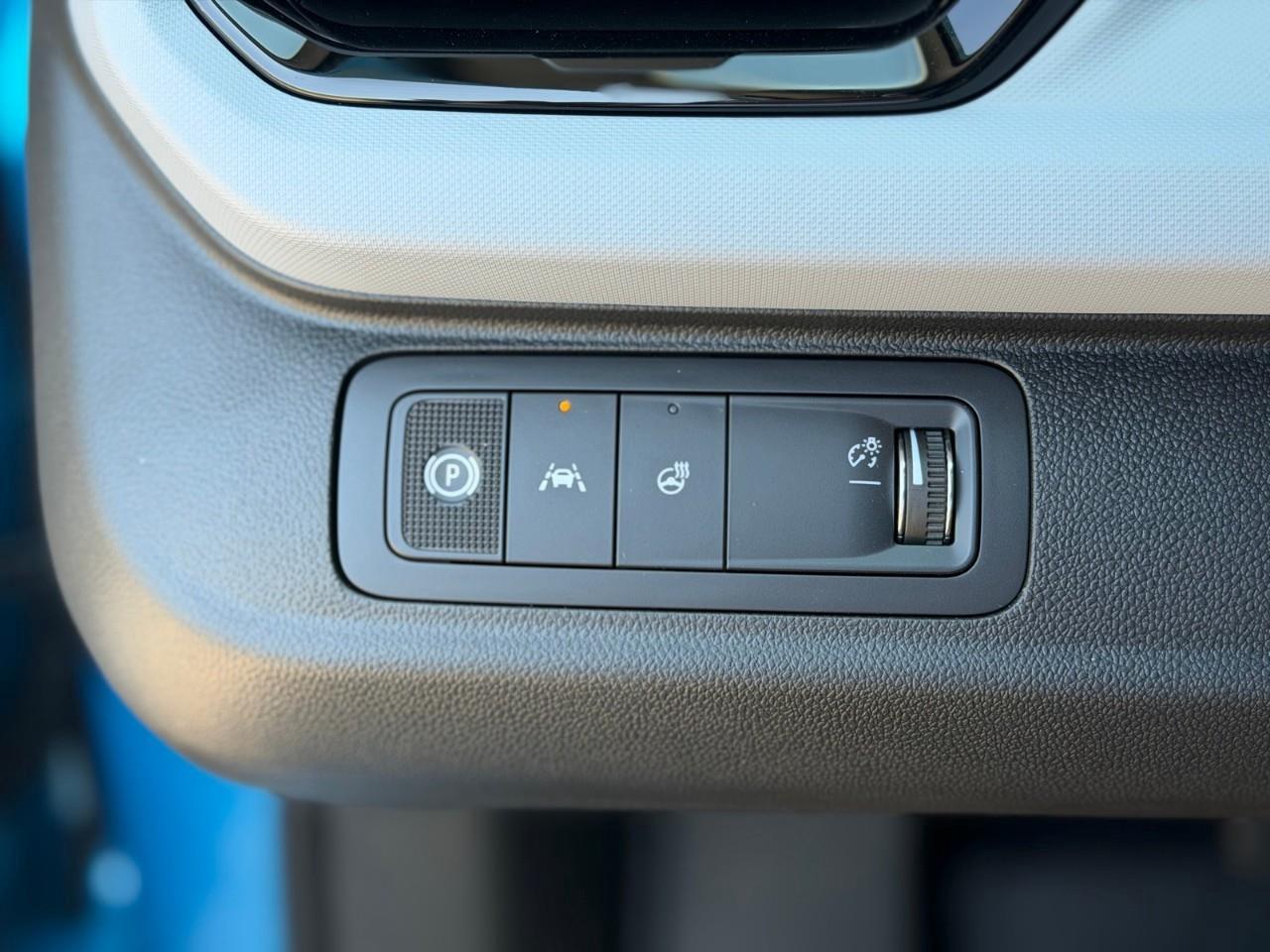 2027 Chevrolet Bolt RS 4dr Photo
