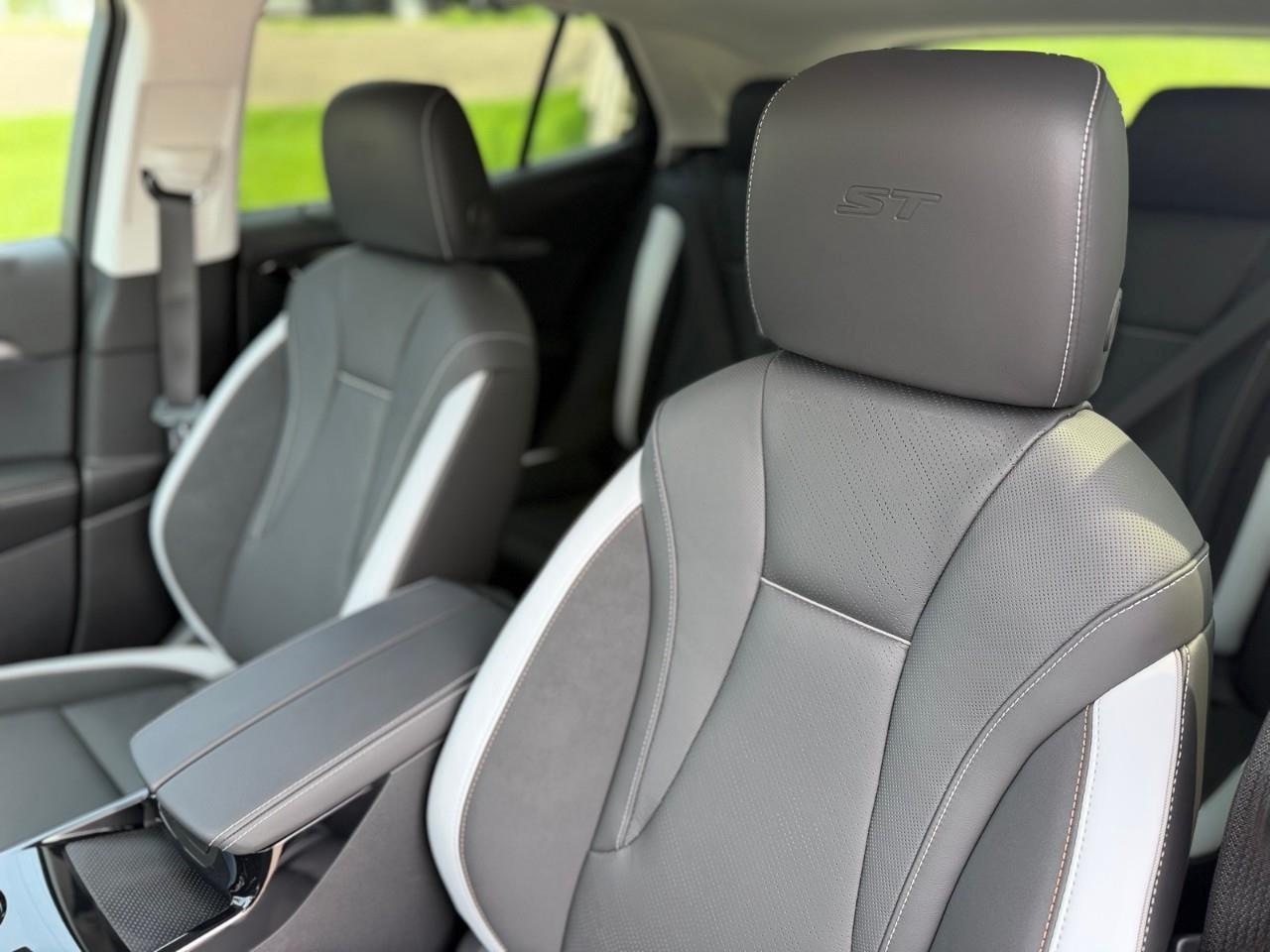 2026 Buick Envision Sport Touring 4dr All-Wheel Drive Photo