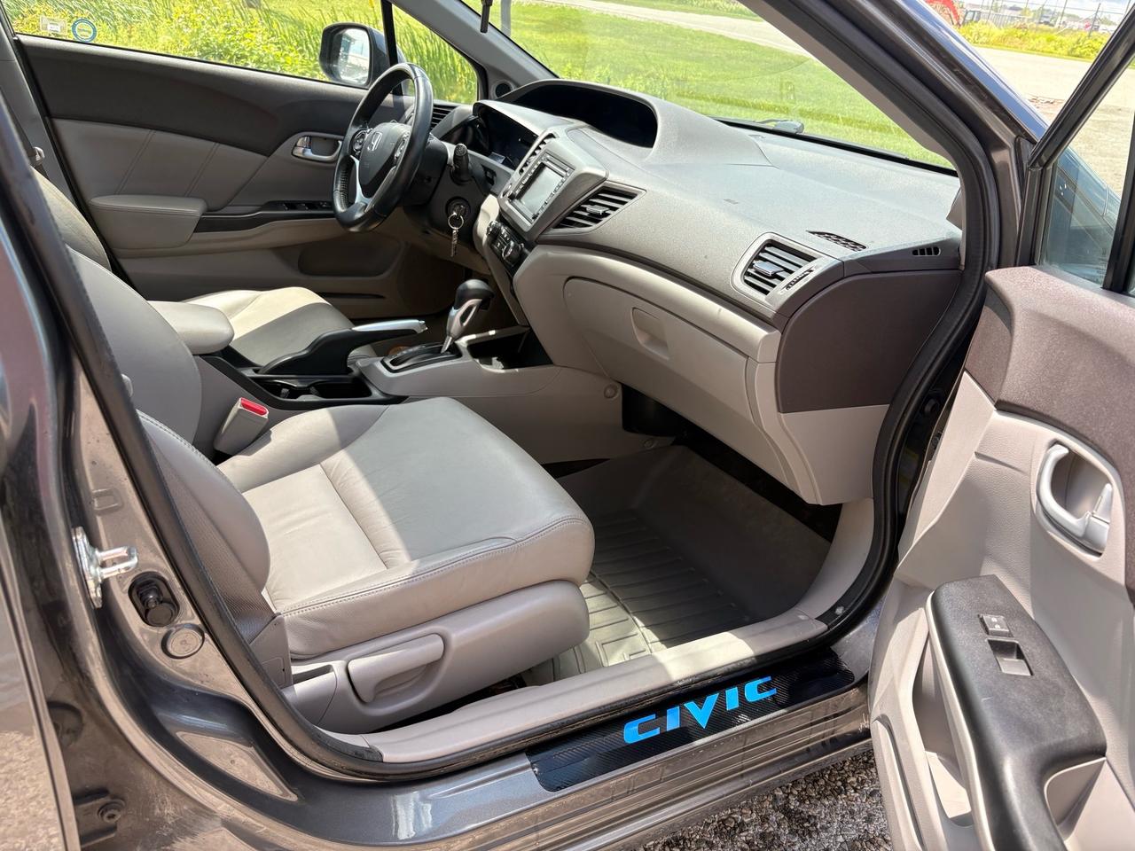 2012 Honda Civic 4dr Auto EX-L Photo