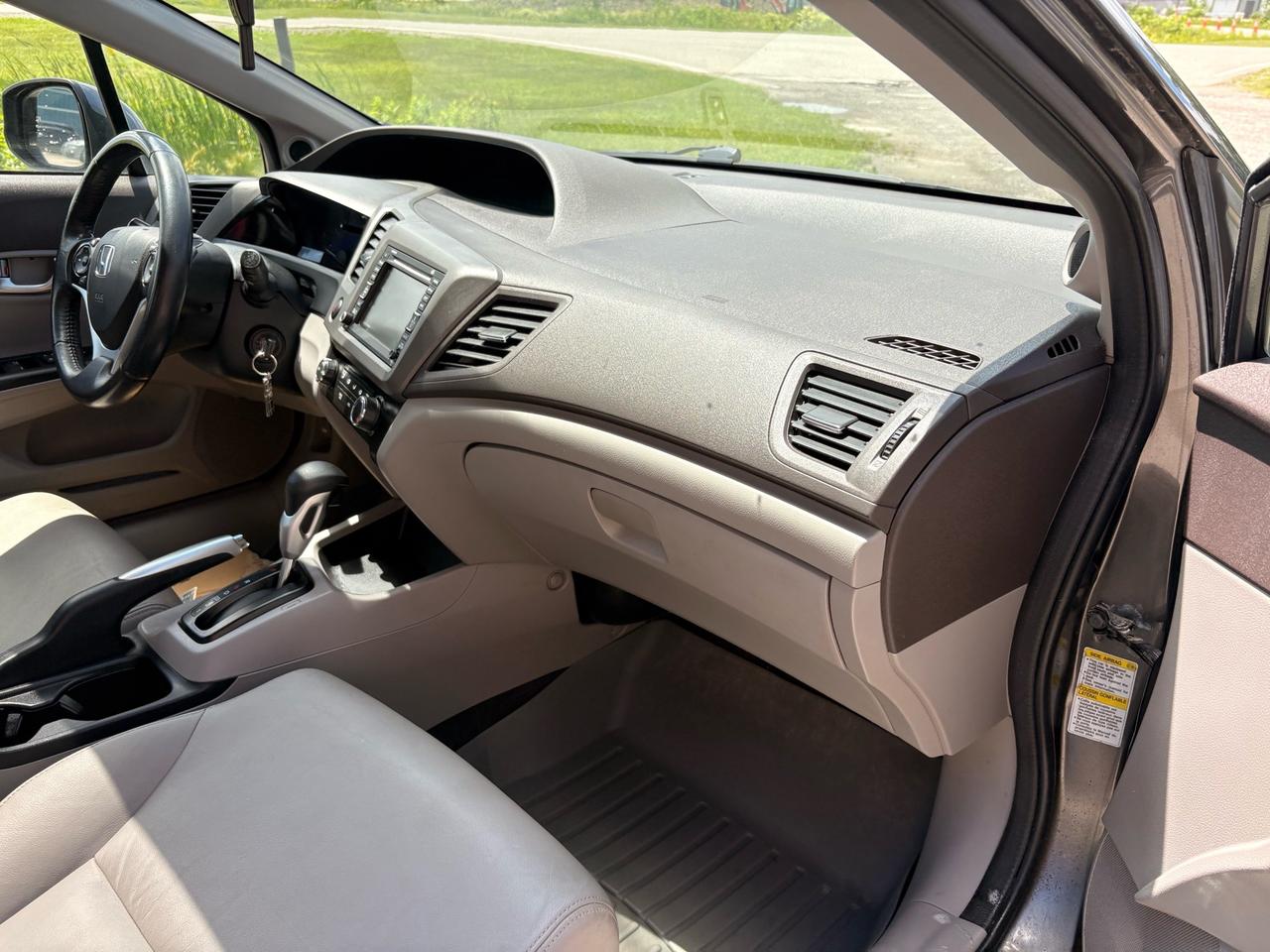 2012 Honda Civic 4dr Auto EX-L Photo