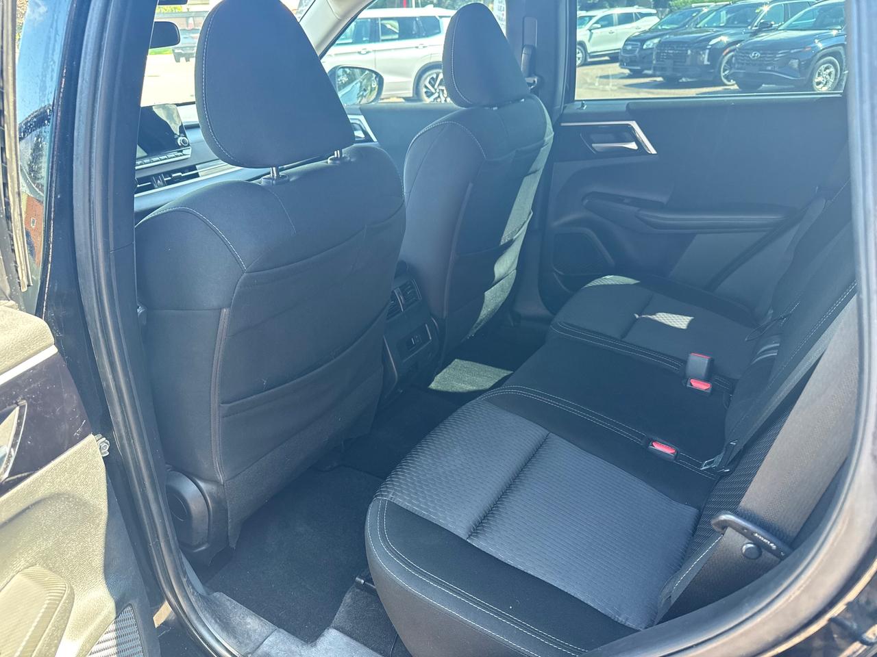 2023 Mitsubishi Outlander LE 4dr S-AWC Photo