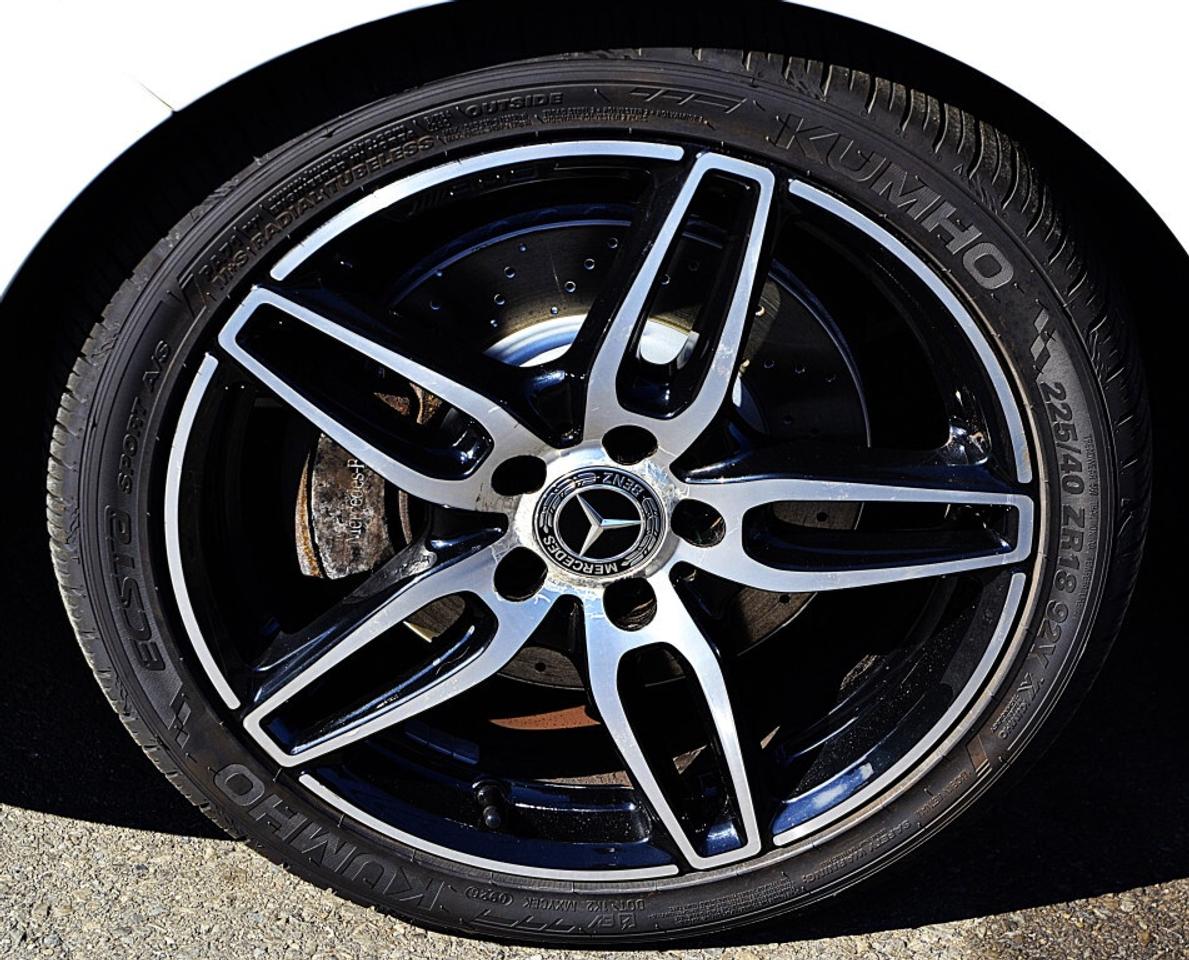 2019 Mercedes-Benz CLA250 Base CLA 250 4dr All-wheel Drive 4MATIC Automatic Photo