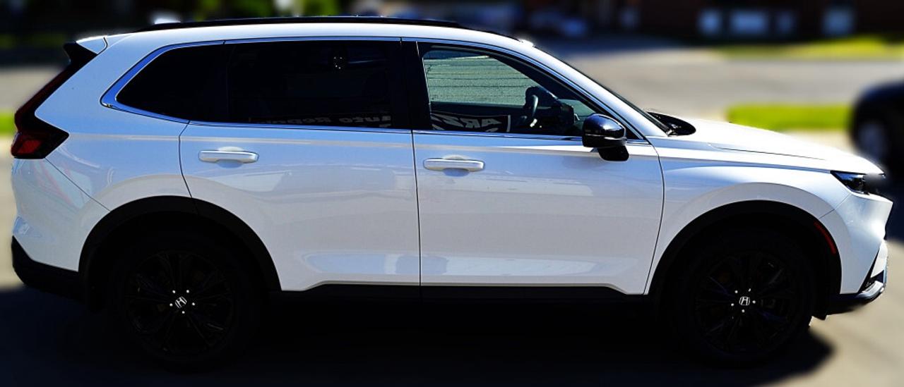2024 Honda CR-V Hybrid Touring All-wheel Drive Photo