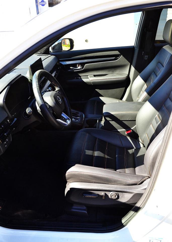 2024 Honda CR-V Hybrid Touring All-wheel Drive Photo