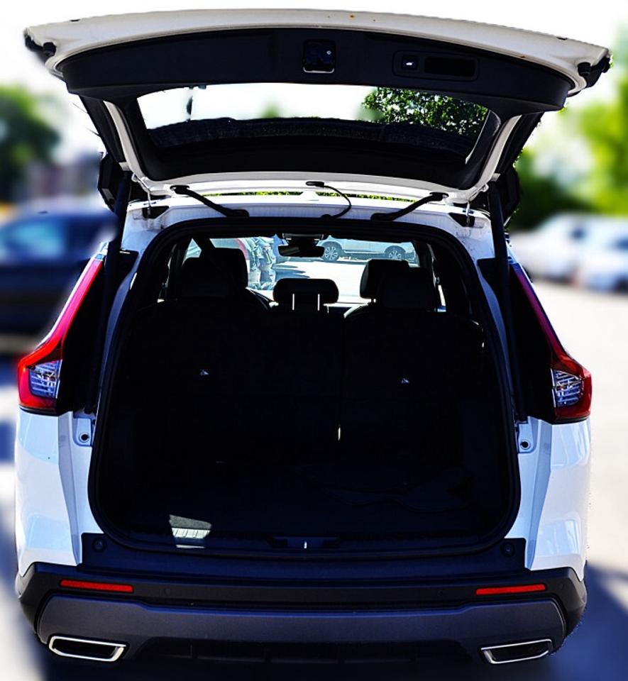2024 Honda CR-V Hybrid Touring All-wheel Drive Photo