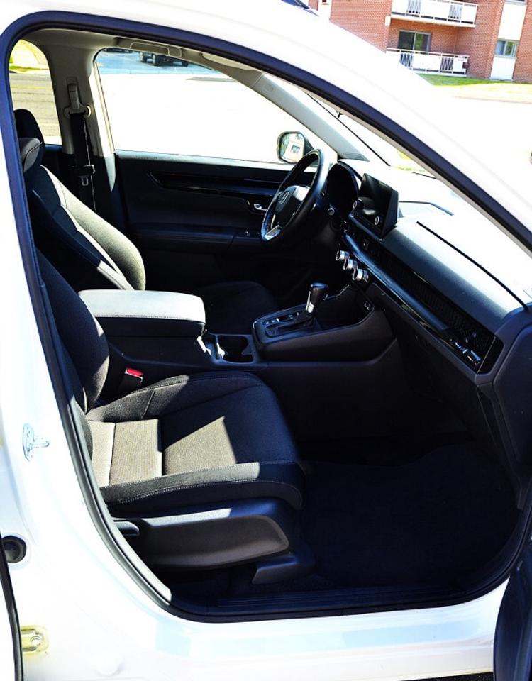 2023 Honda CR-V SPORT 4dr All-Wheel Drive CVT Photo
