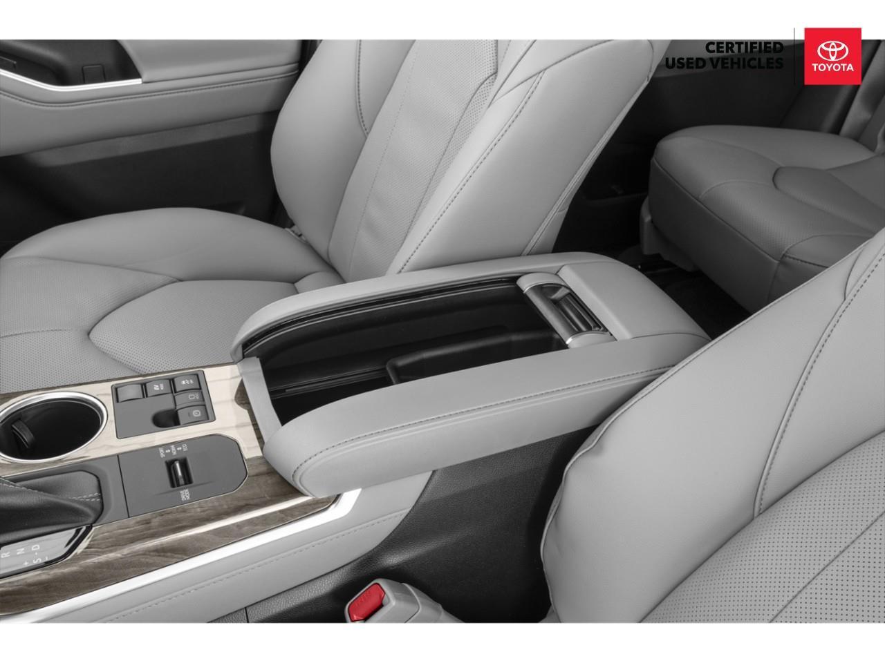 2024 Toyota Highlander Hybrid Limited 4dr All-Wheel Drive Photo